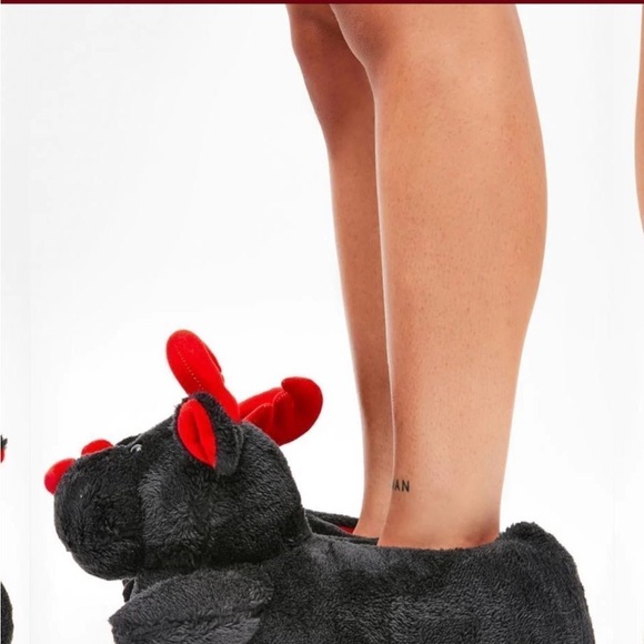 NWT Black reindeer slippers with red nose sold out FIRM - Picture 4 of 5